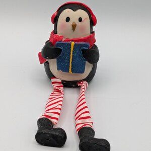 Shelf Sitter Penguin Christmas Caroling Holiday Christmas Figurine